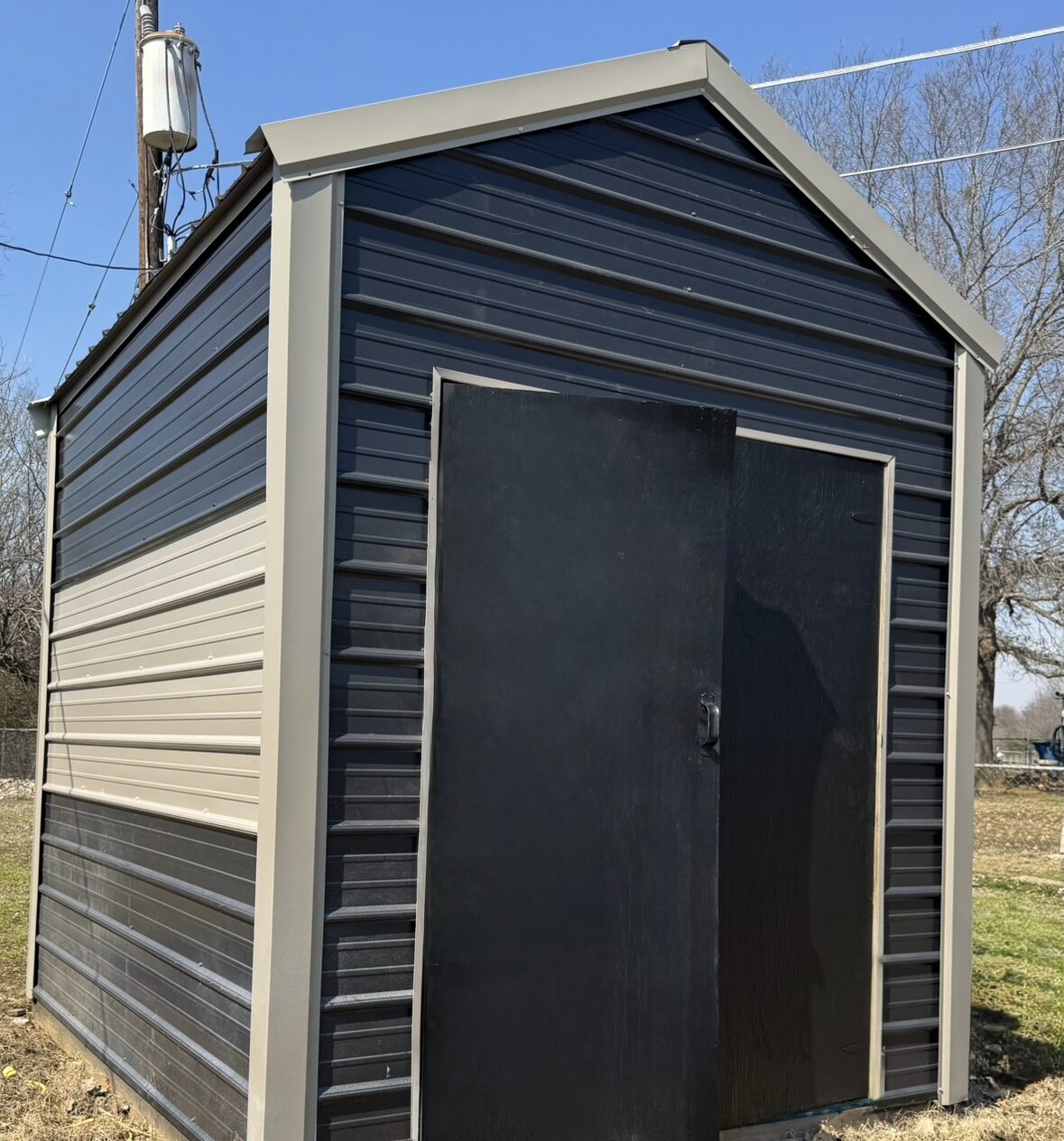 Portable Building 8.5'x10'